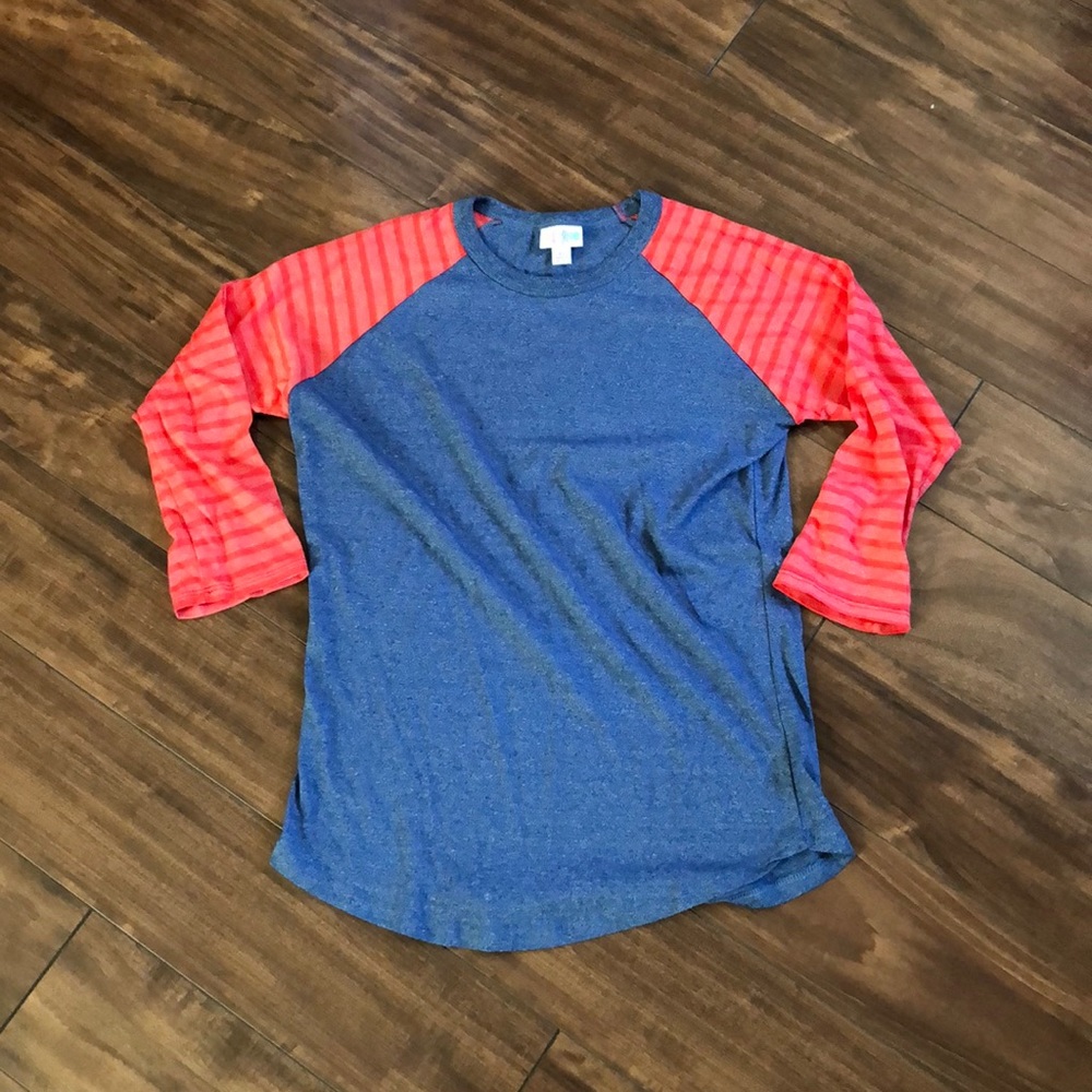 🚨 Flash Sale 🚨 LuLaRoe Baseball T-Shirt